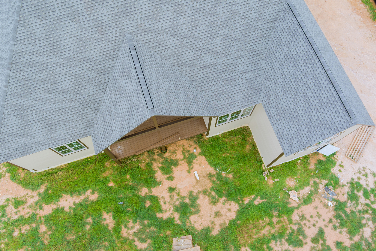 An aerial view of a home’s asphalt shingle room.